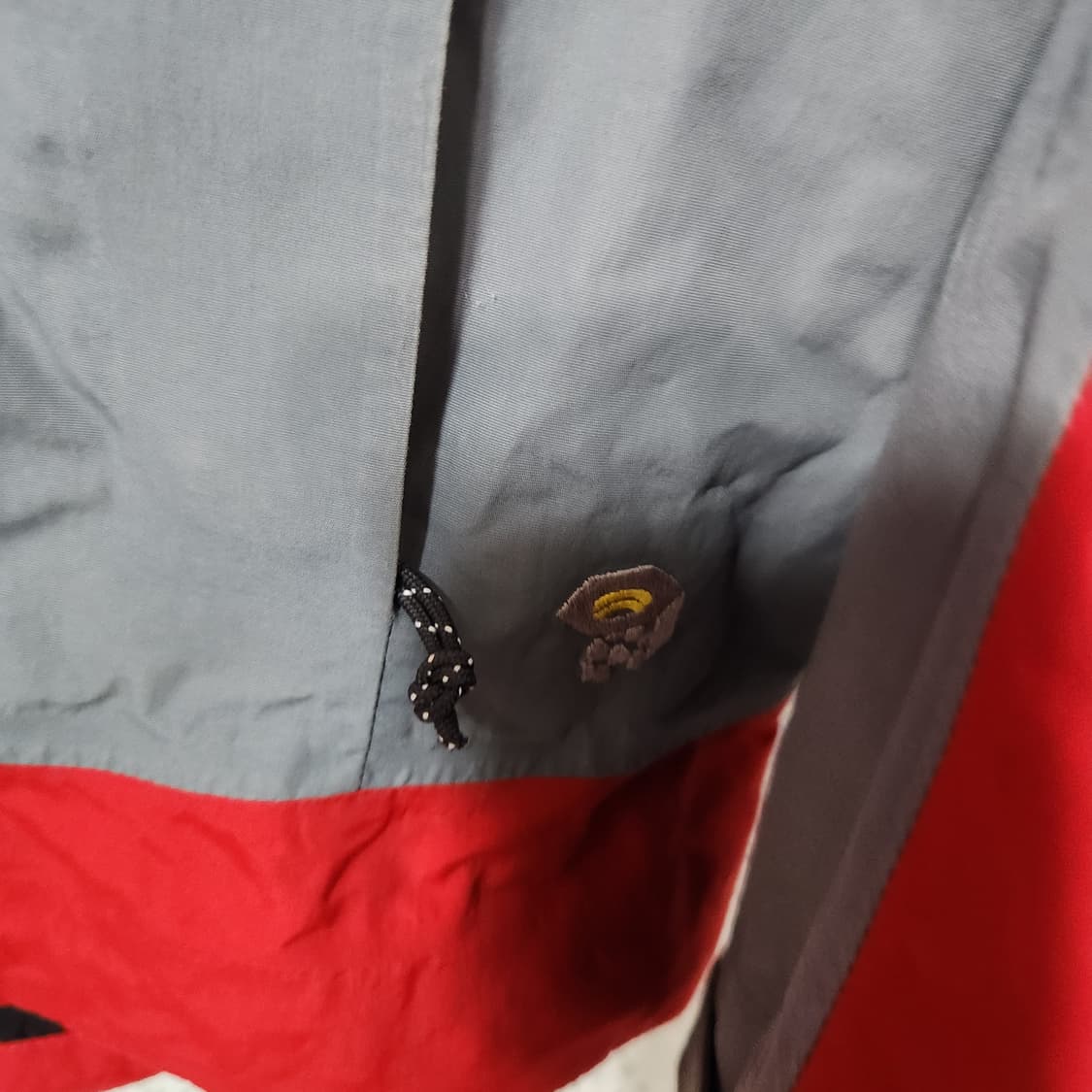 H841 [S] 마운틴하드웨어 여성 바람막이 점퍼
 상품이미지4