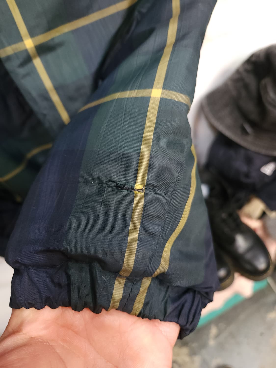 폴로스포츠 90s 블랙와치 체크 숏 패딩 점퍼

 상품이미지8