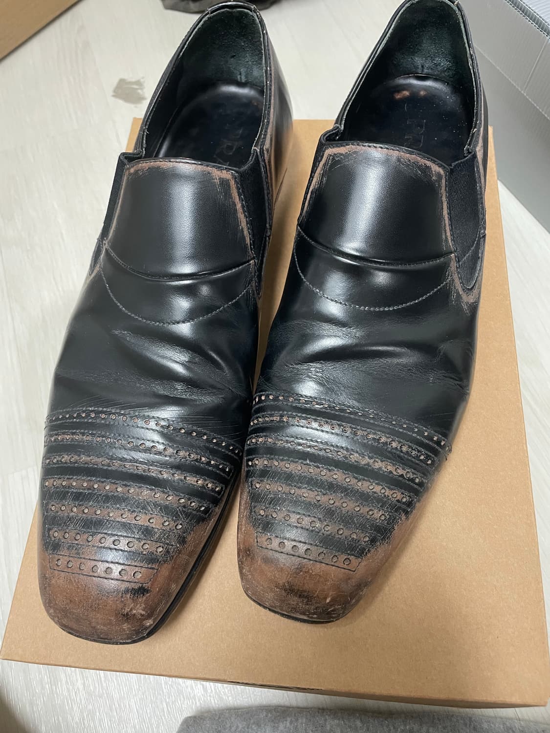 Prada 07fw distressed loafer uk9 상품이미지4