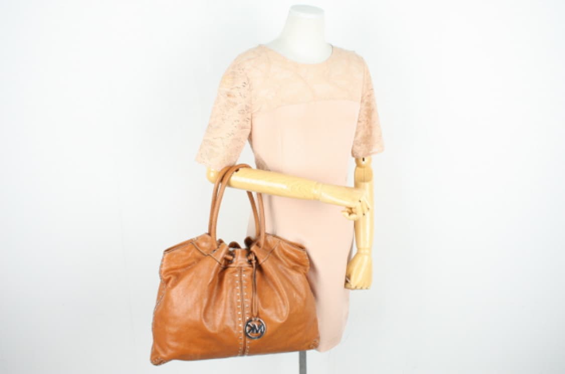 마이클코어스 토트백 상품이미지10