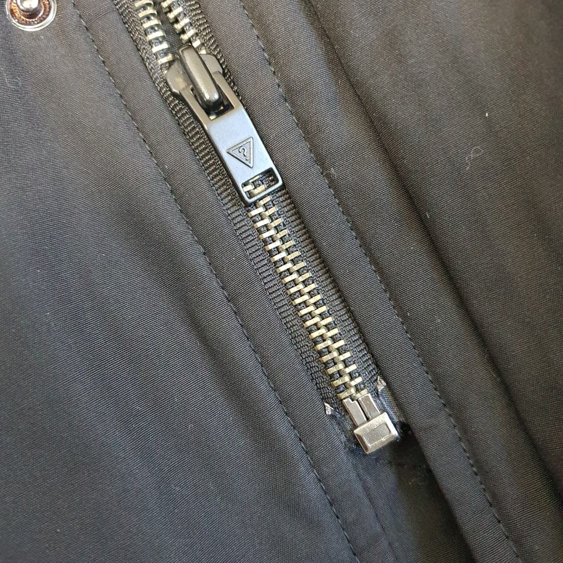 게스 오리털 겨울패딩 남자95 상품이미지6