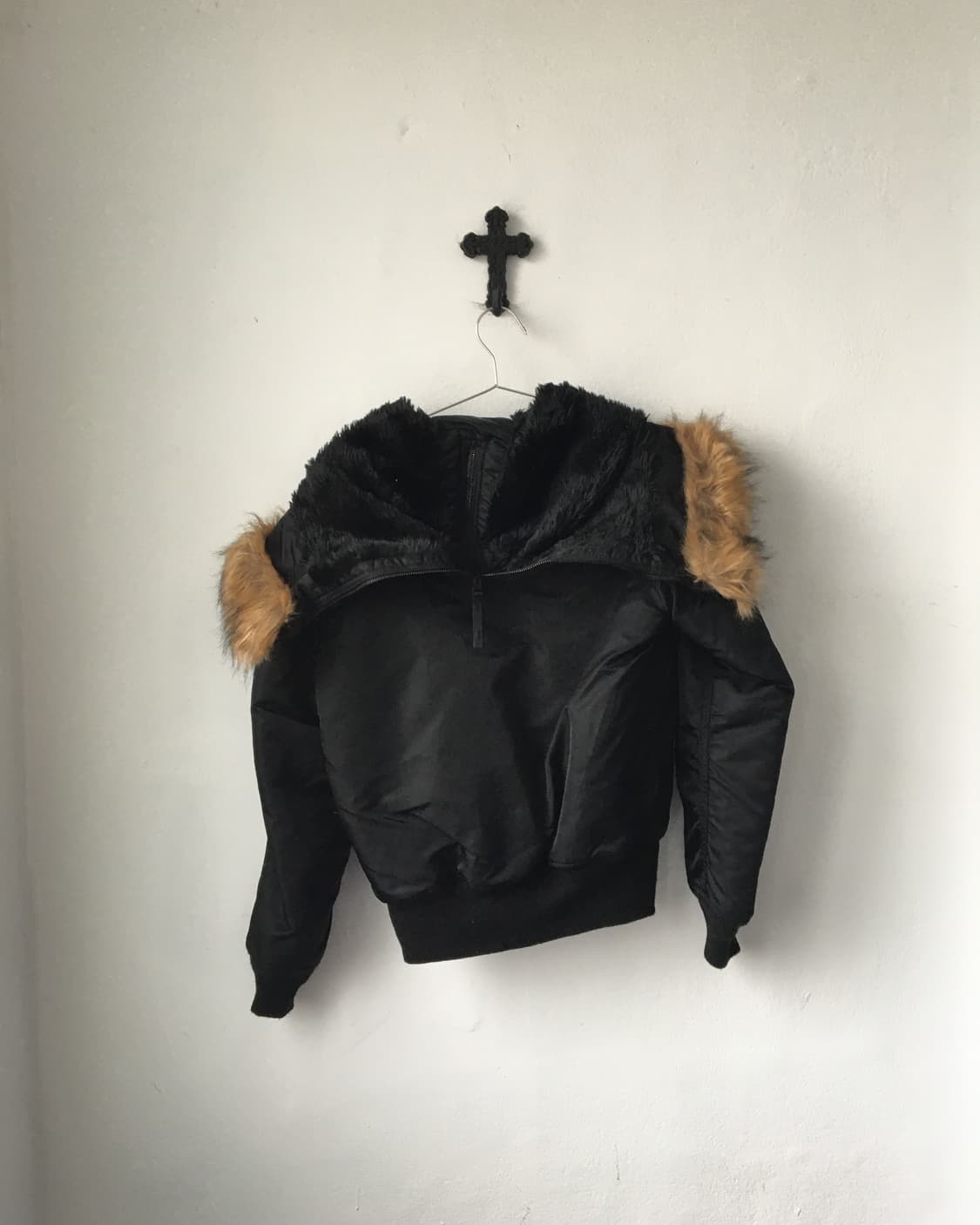 Alpha inderstries fake fur hood jacket 상품이미지2