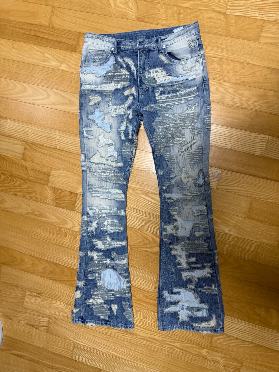 에모스탠스클럽 보로 플레어진 상품이미지2