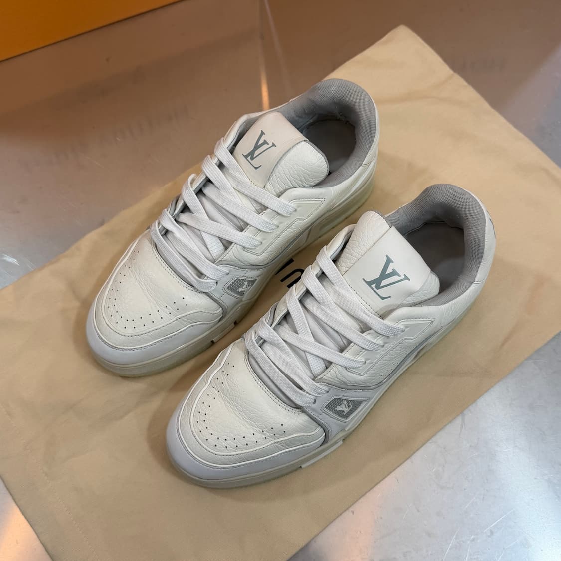 루이비통LV 트레이너 모노그램 스니커즈 5.5 사이즈 상품이미지2