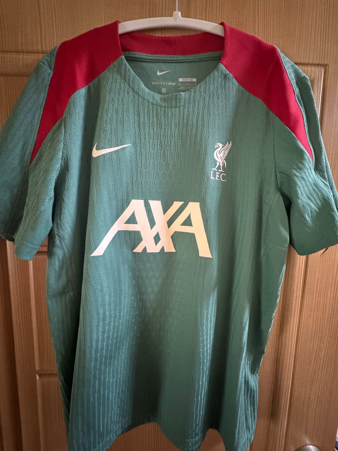 24-25 나이키 리버풀 전반기 ADV 트레이닝 반팔 상품이미지1