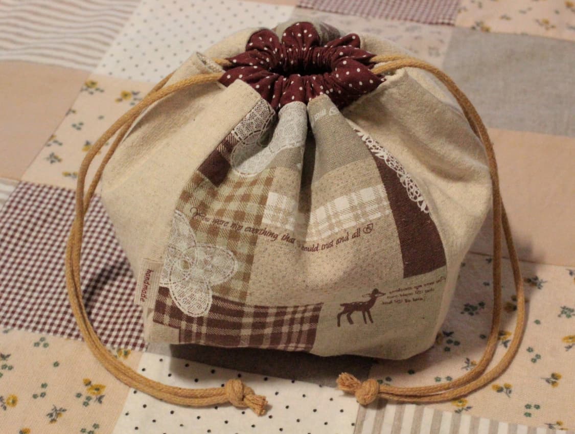 핸드메이드 바닥포인트 스트링 파우치 상품이미지1