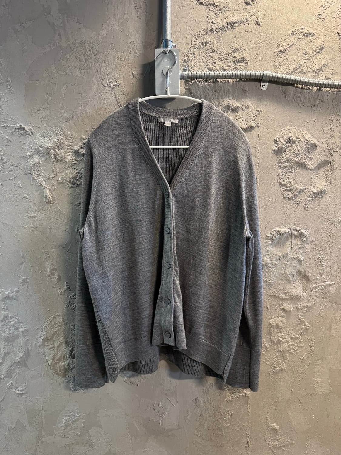코스 COS 울 브이넥 가디건 그레이 S 상품이미지1