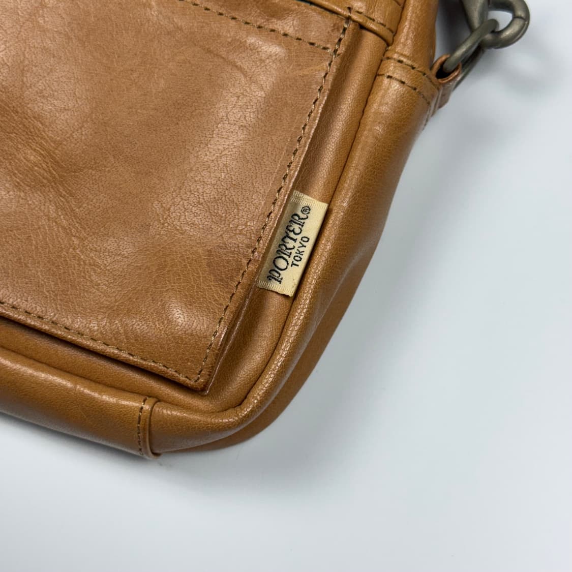 요시다포터 가죽 숄더백 상품이미지4