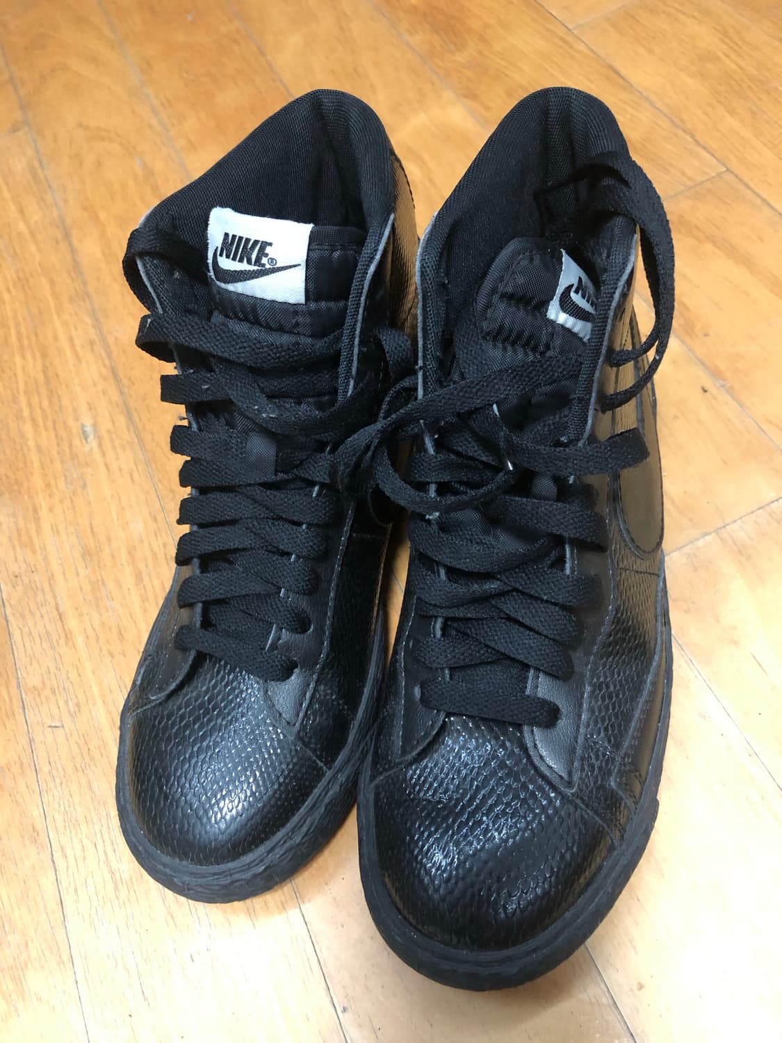 나이키 블레이저 미드 우먼스 레더 올블랙 230 상품이미지2