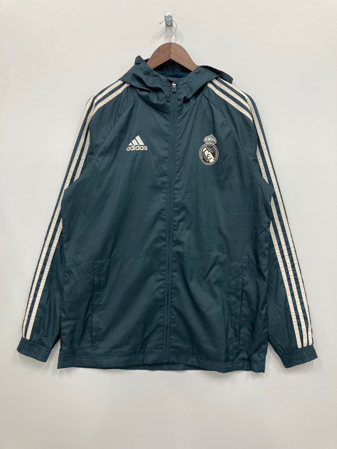 아디다스 바람막이 상품이미지1