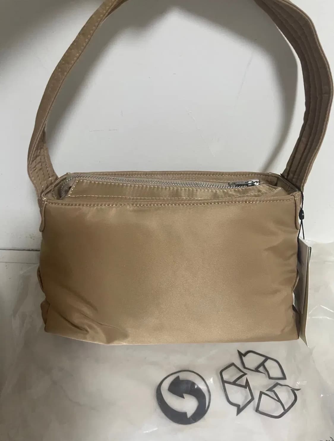 (새상품)비스크 비건 스케이프 상품이미지2