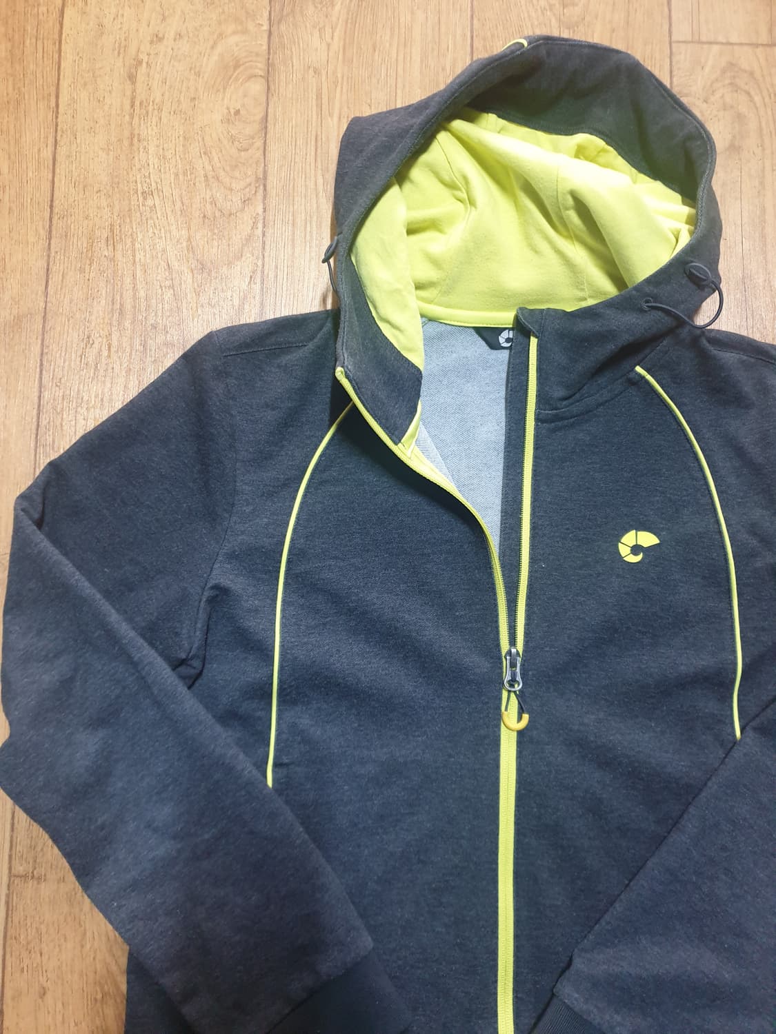 네파 후드집업 95~100 사이즈입니다 상품이미지4