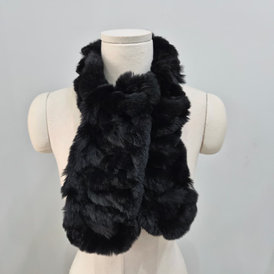 프리미엄 렉스 토끼털 블랙 니팅 퍼 머플러 상품이미지2