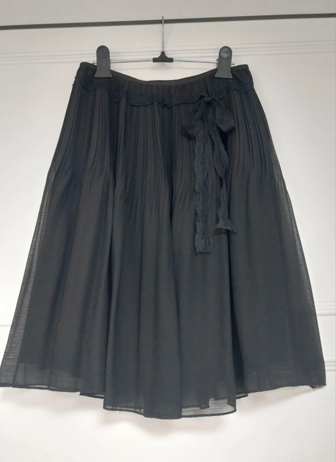 쉬폰 플레어 리본 레이스 블랙 미디스커트 상품이미지1