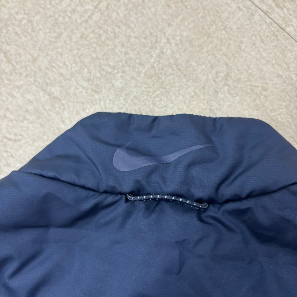 나이키 에어로로프트 네이비 패딩 자켓 상품이미지4