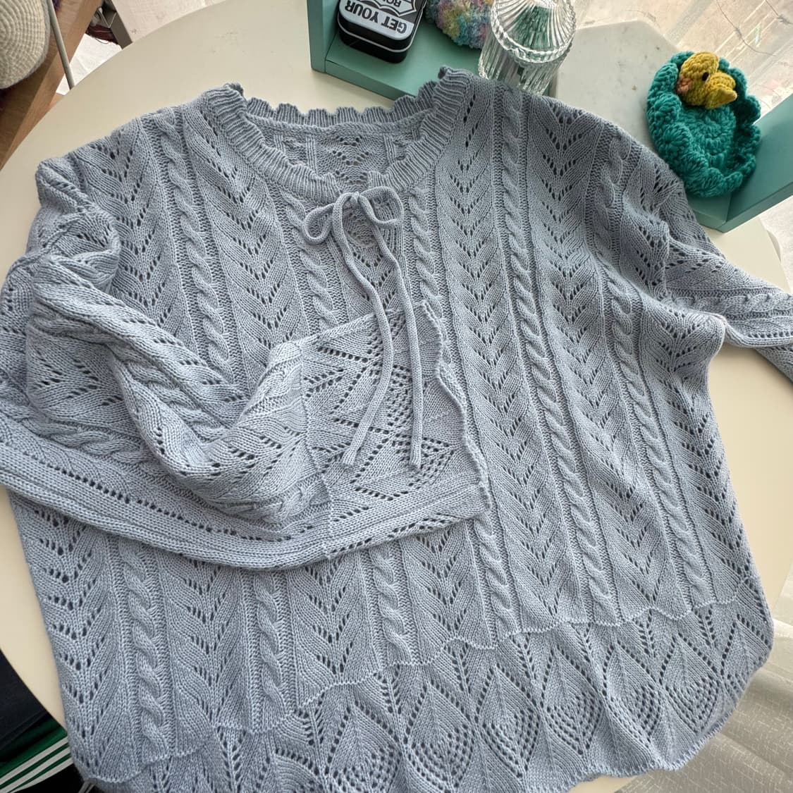 넘 예쁜 블루 리본 펀칭 긴팔 레이스 니트 여리핏 거의새것 상품이미지1