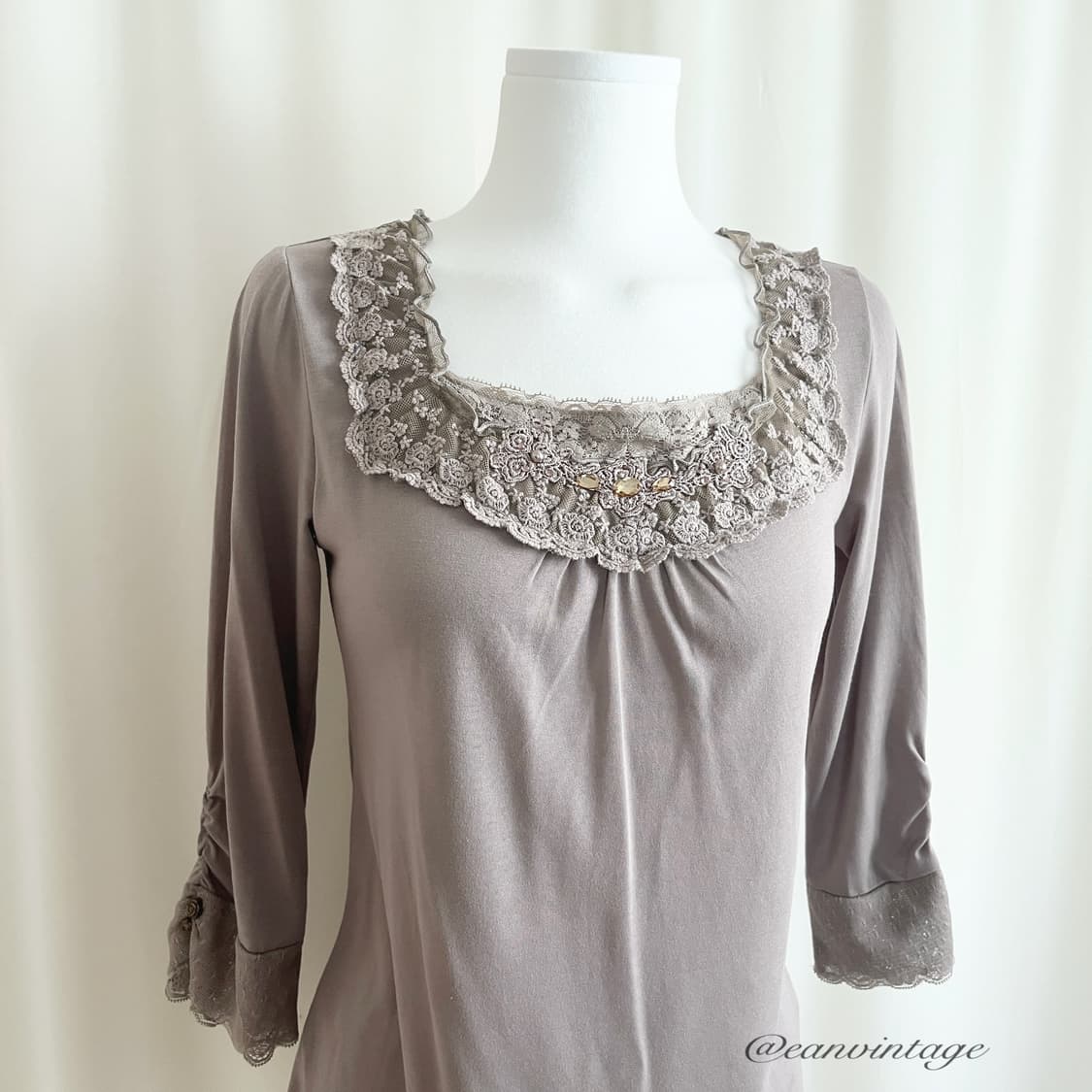 Axes Femme mute brown lace top 상품이미지3