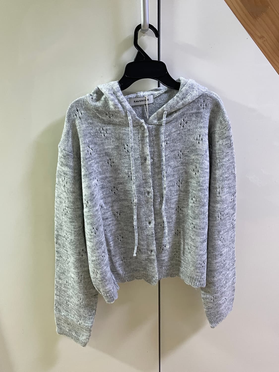 레이버러스 아일렛 펀칭 후드 니트 가디건 상품이미지1