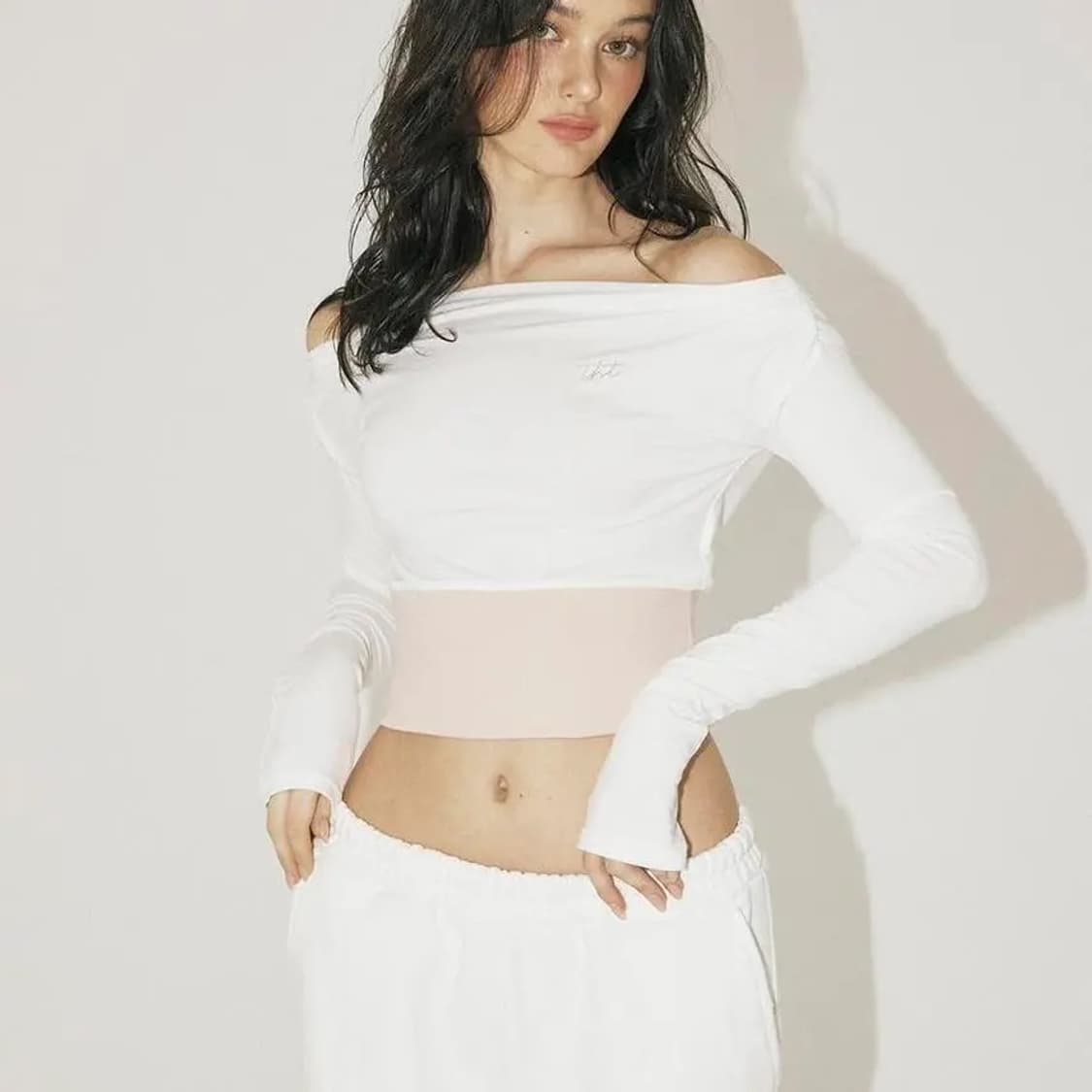 쓰리타임즈 rib off top 립 오프숄더 탑 판매합니다 상품이미지2