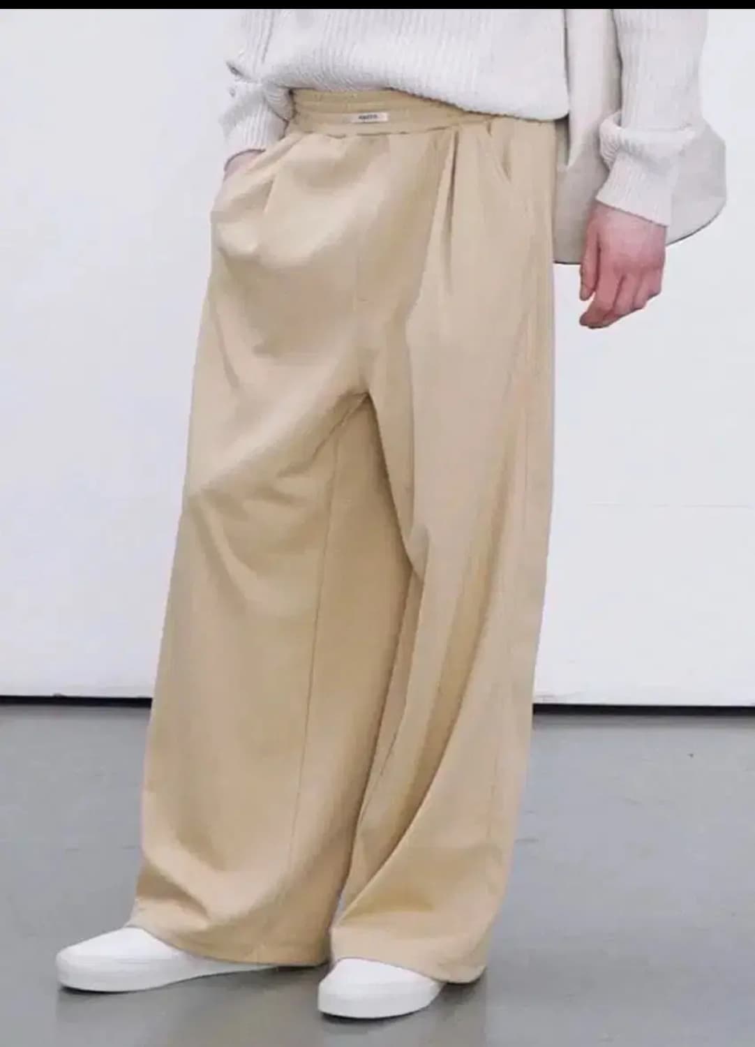 [새상품] 렉토 트리콧 트레이닝 팬츠 베이지 s사이즈 상품이미지1