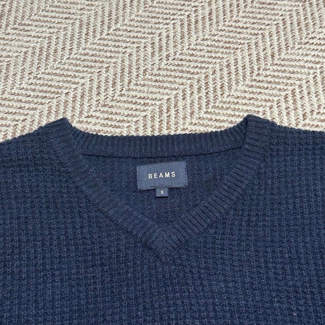 BEAMS knit sweater navy 상품이미지3