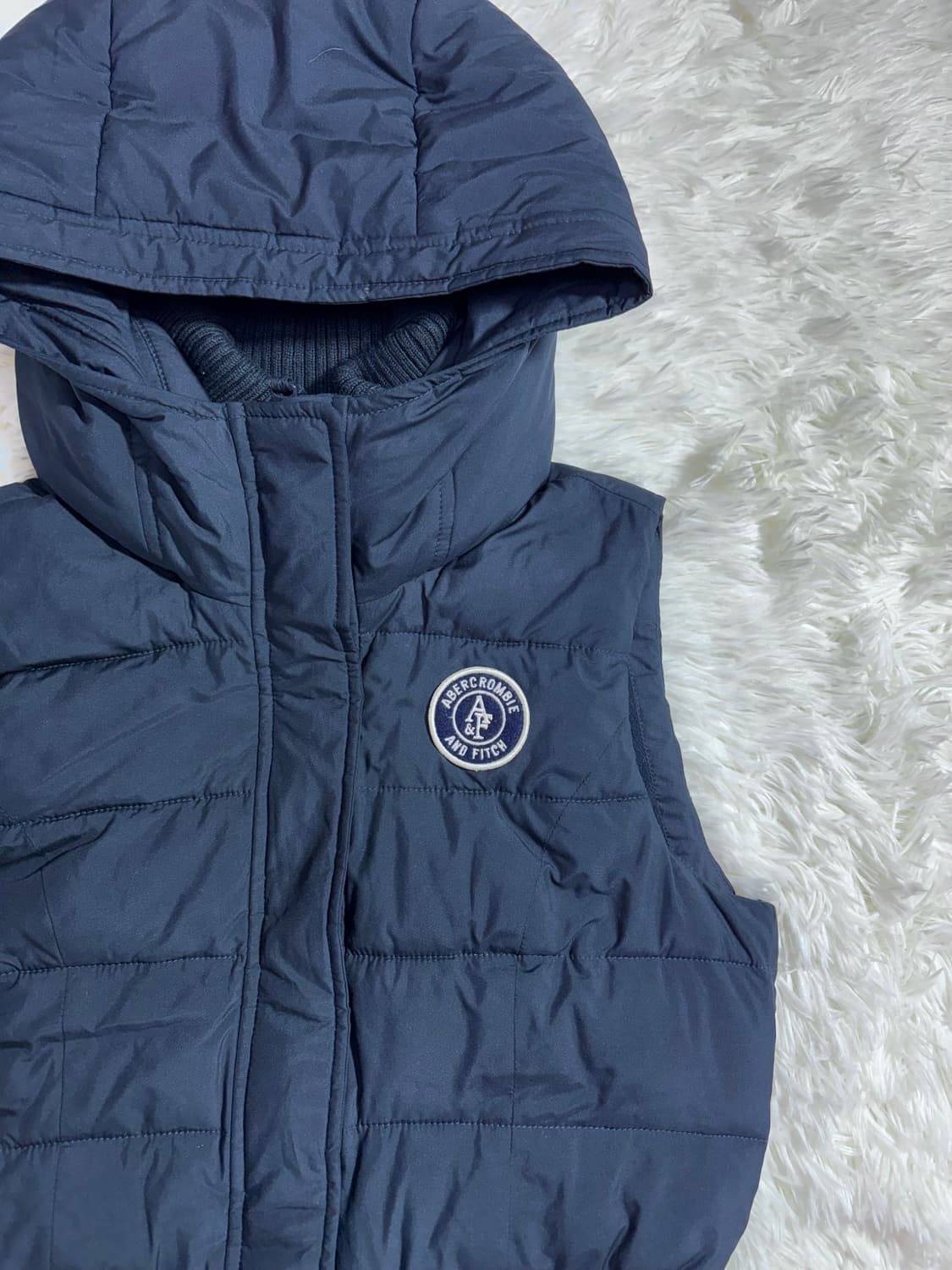 아베크롬비 블랙 패치로고 패딩조끼  상품이미지5