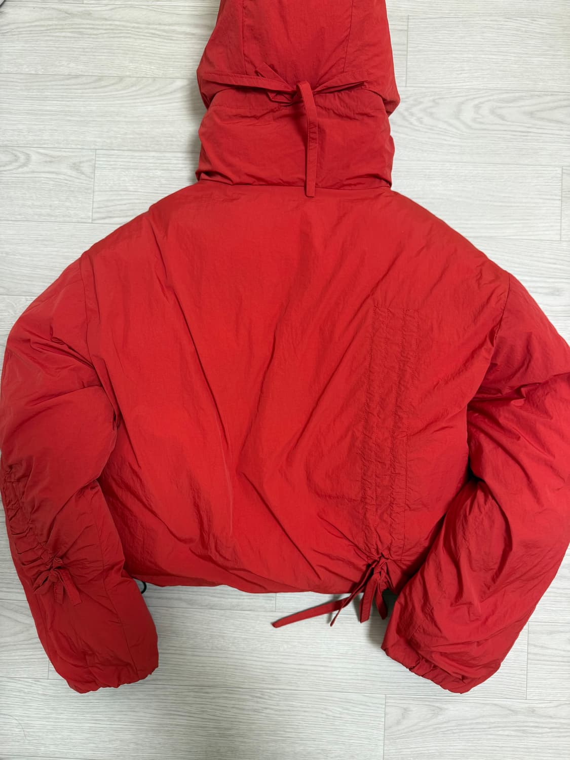 {파르티멘토 우먼} 리버시블 셔링 후디드 푸퍼 자켓_레드 상품이미지5