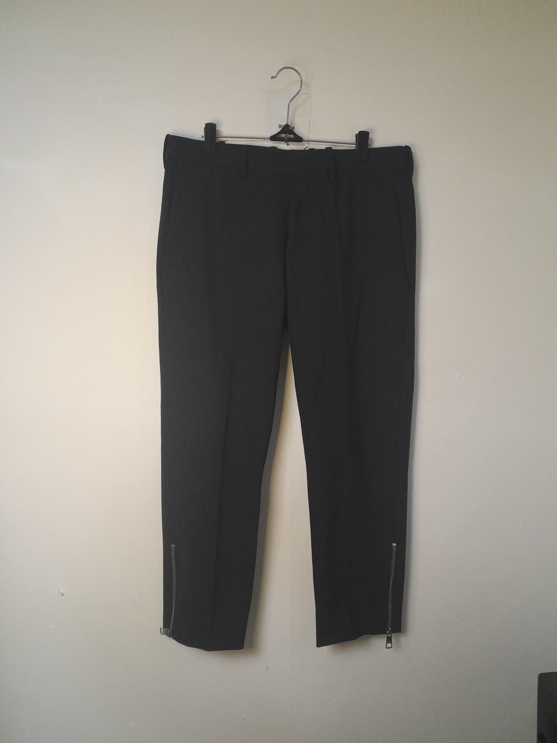 닐바렛 블랙 밑단지퍼 울 슬랙스 46/30"~31" 상품이미지1