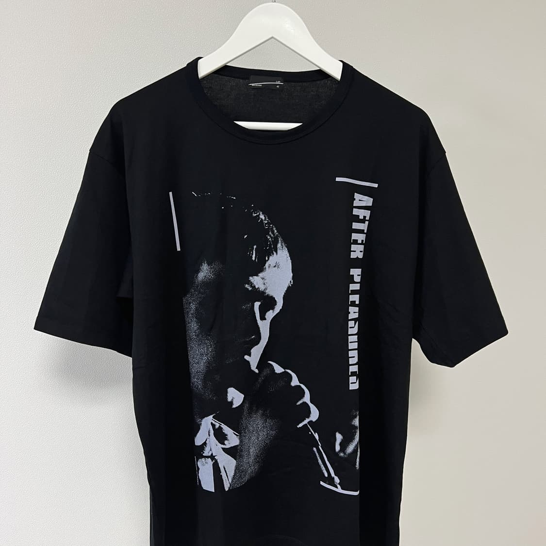 라드뮤지션 25SS 마틴 오닐 빅 티셔츠 블랙 상품이미지4