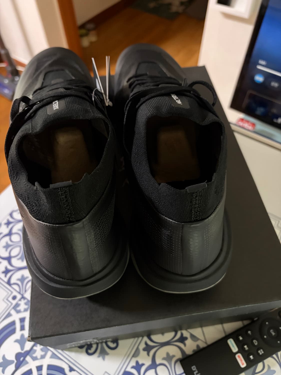 아크테릭스 실란 프로 M 트레일 러닝화 블랙 색상 295 상품이미지3