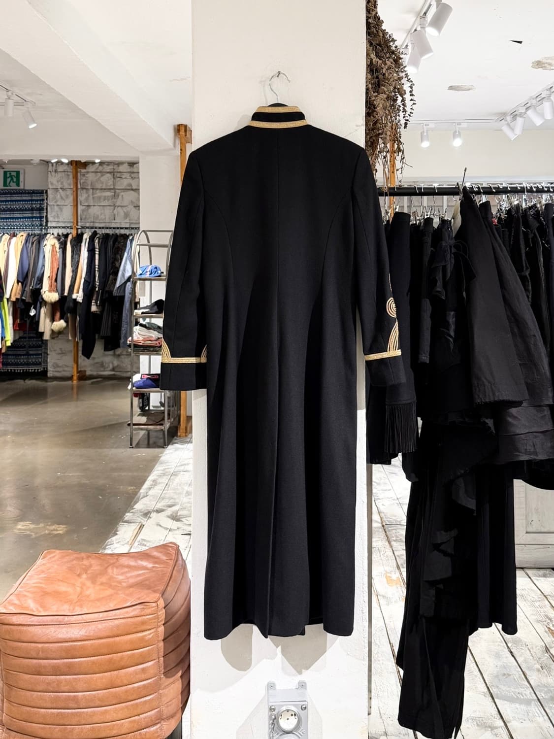 데님 앤 서플라이 블랙 나폴레옹 금장 롱 코트 상품이미지4