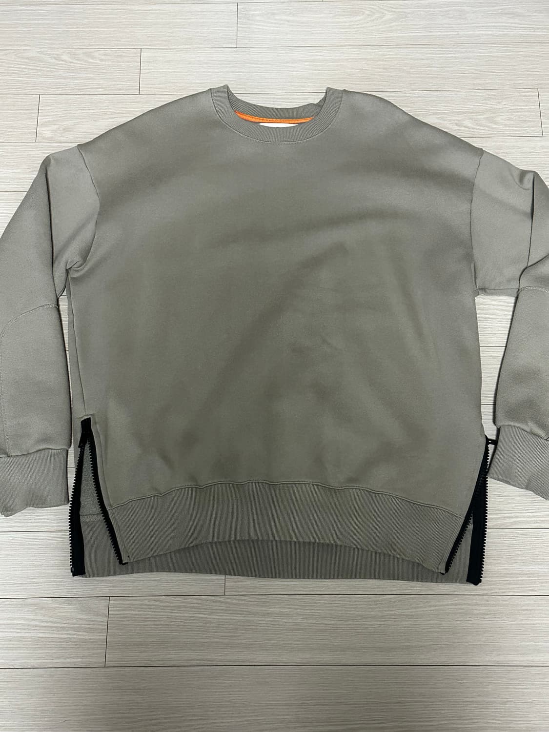 HALBKREIS 맨투맨 (세트구매시 5000원 할인) 상품이미지1