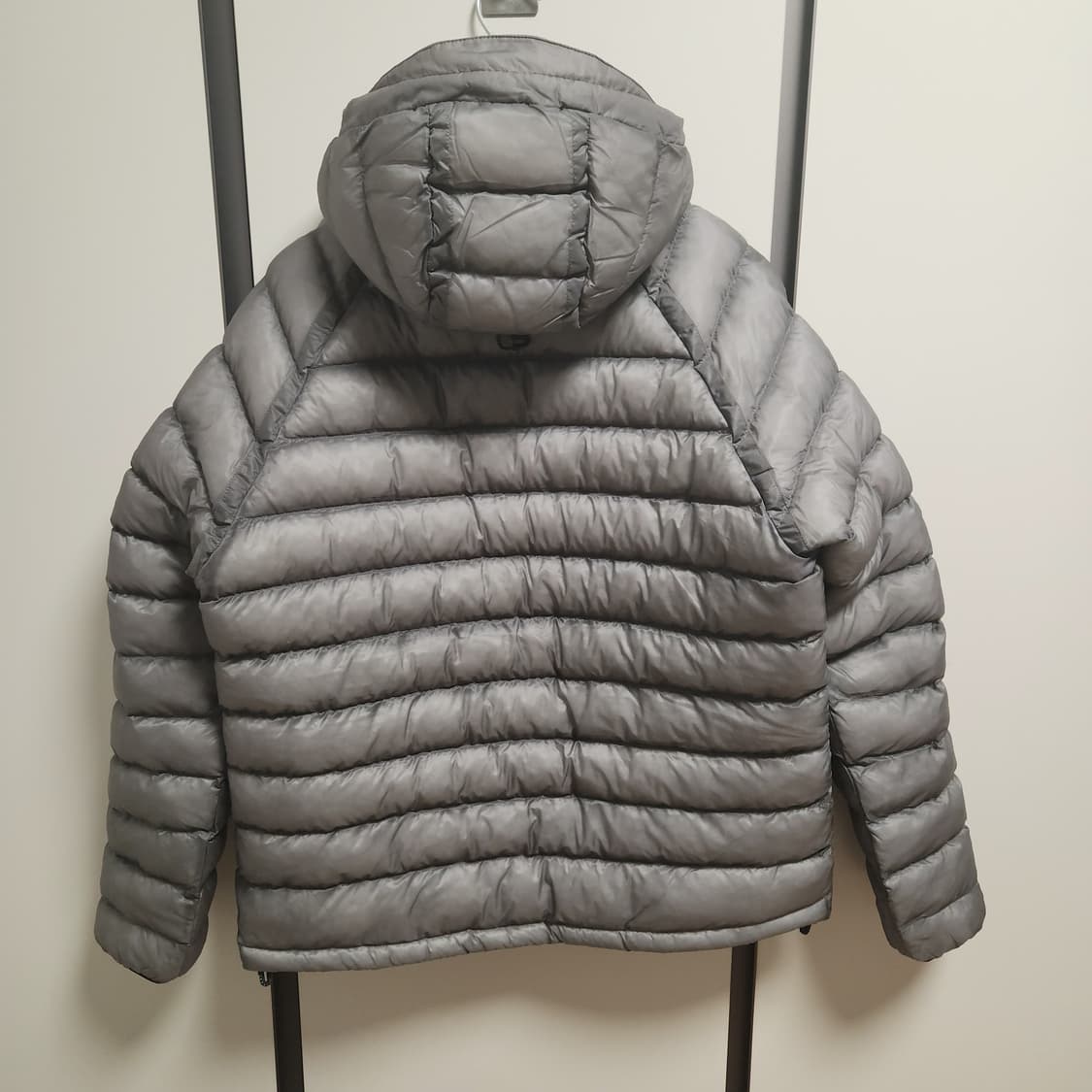 수아레 라이트 시어쉘 경량패딩 그레이 M새상품 상품이미지3