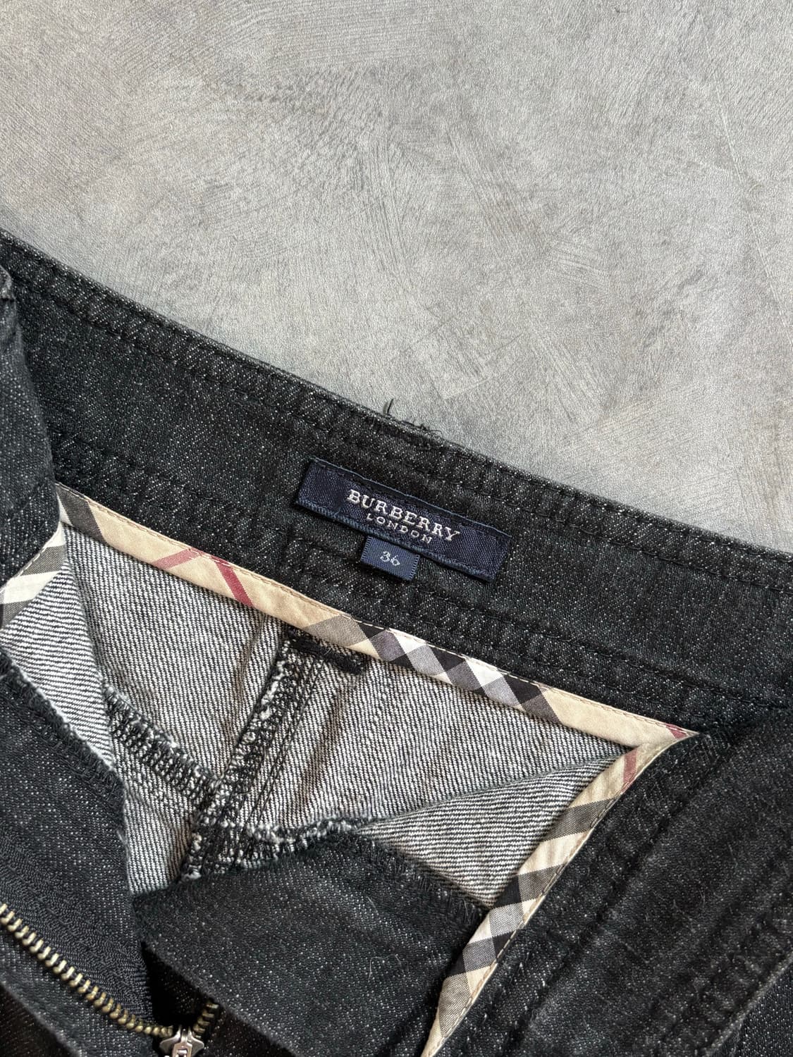 Burberry 버버리 블랙데님 미디 스커트 상품이미지5