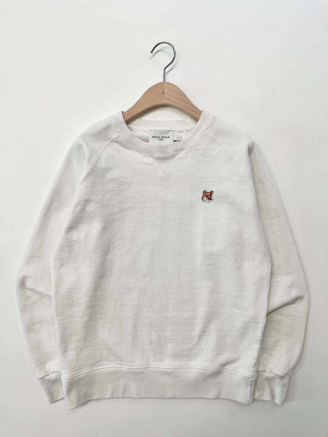 Maison Kitsune 메종키츠네 폭스패치로고 아이보리컬러 맨투맨 상품이미지3