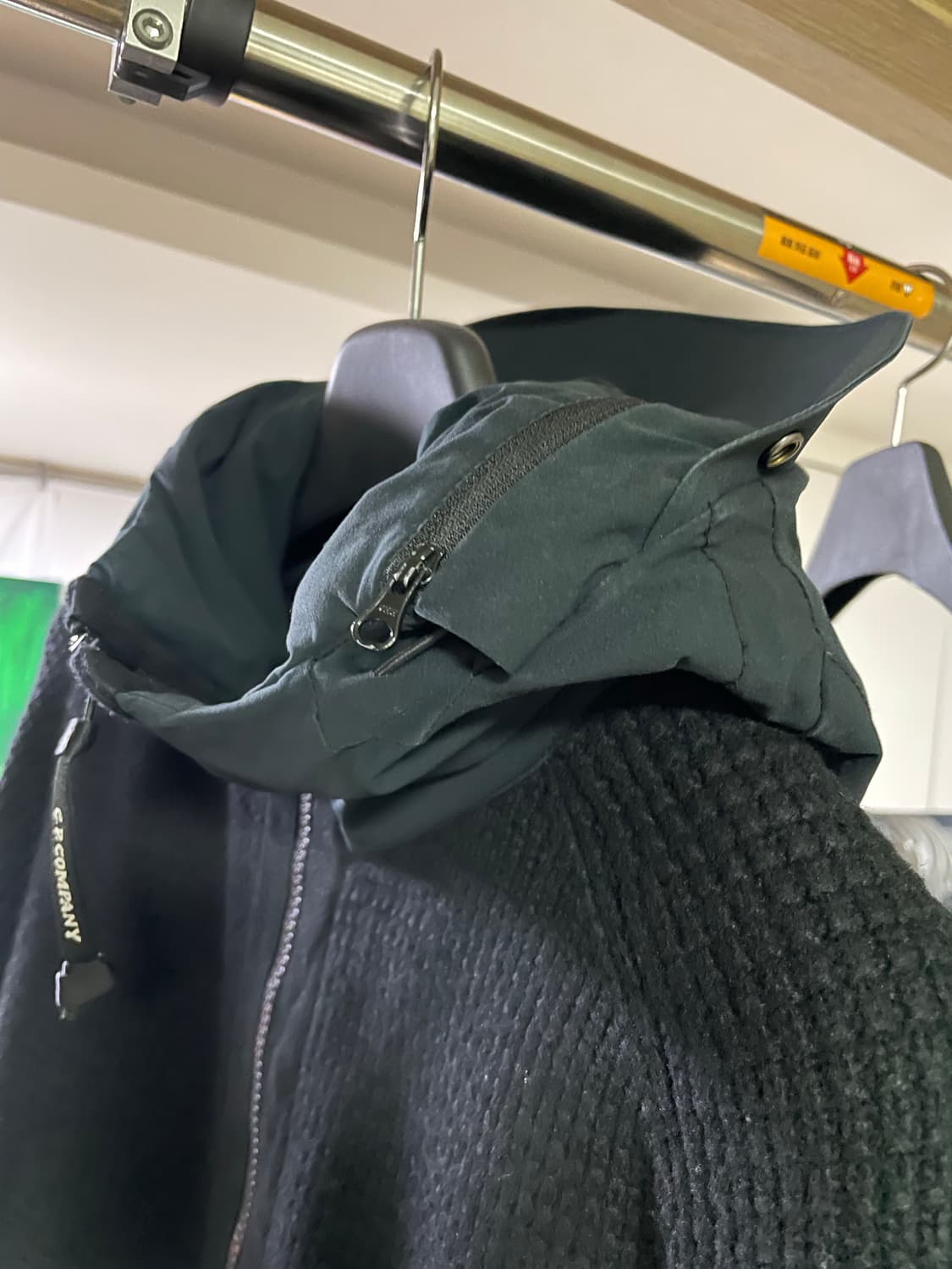 CP컴퍼니 후드 니트 집업 105 판매 상품이미지5