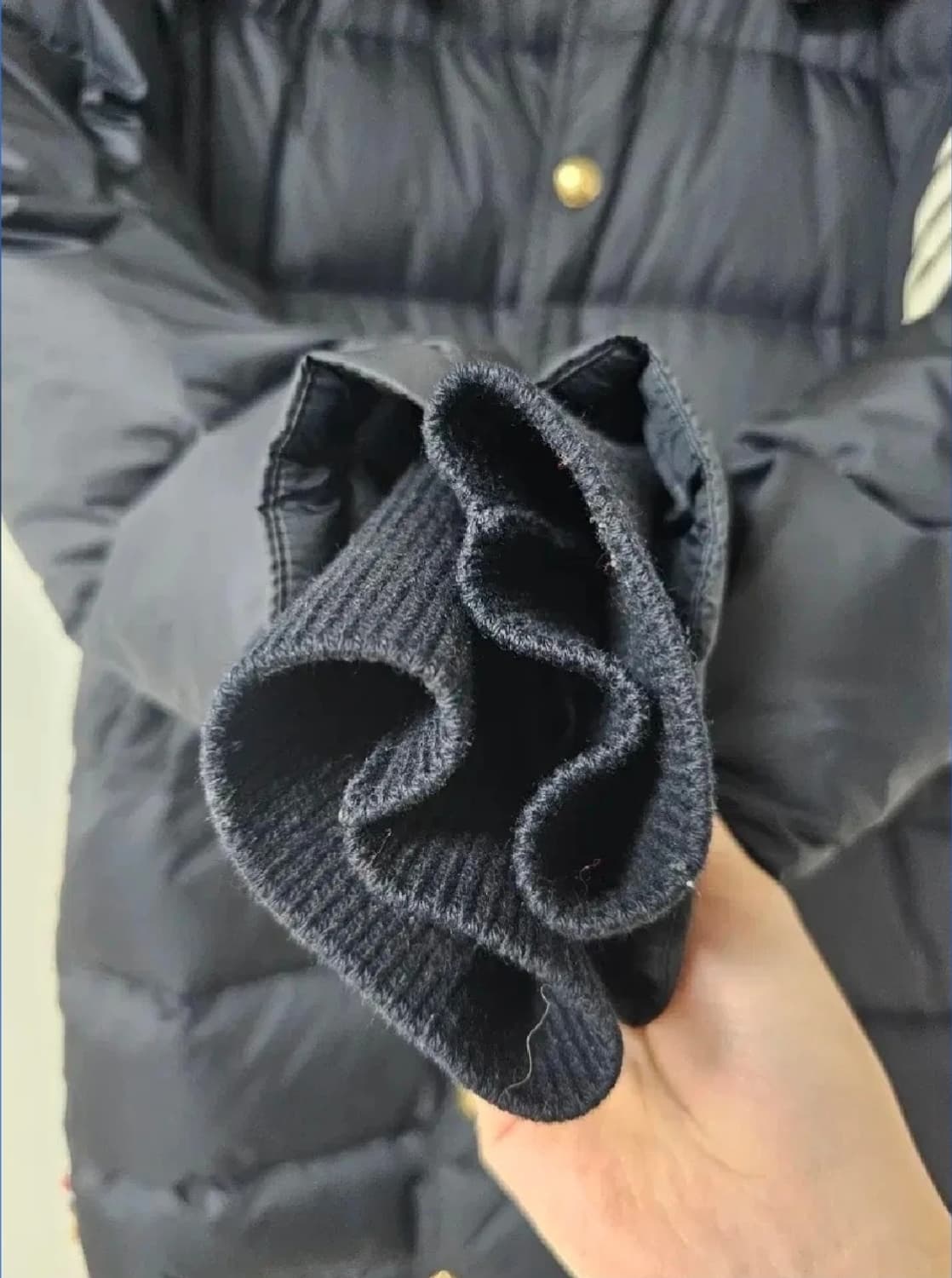 톰브라운 23fw 사선완장 롱패딩(1/100/오케이몰정품) 상품이미지7