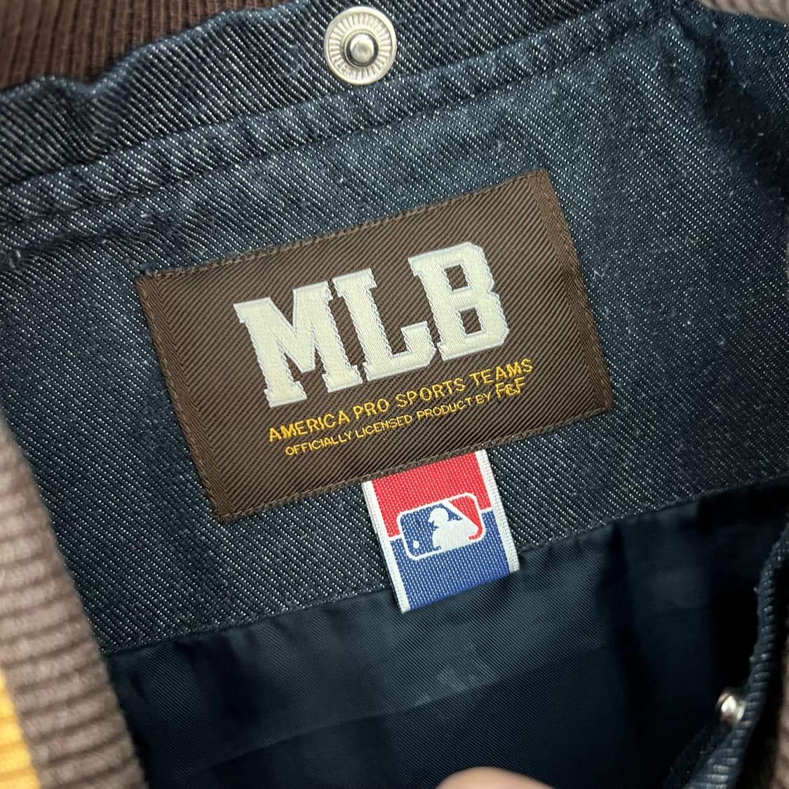 MLB 양키스 바시티 자켓 데님 브라운  상품이미지4