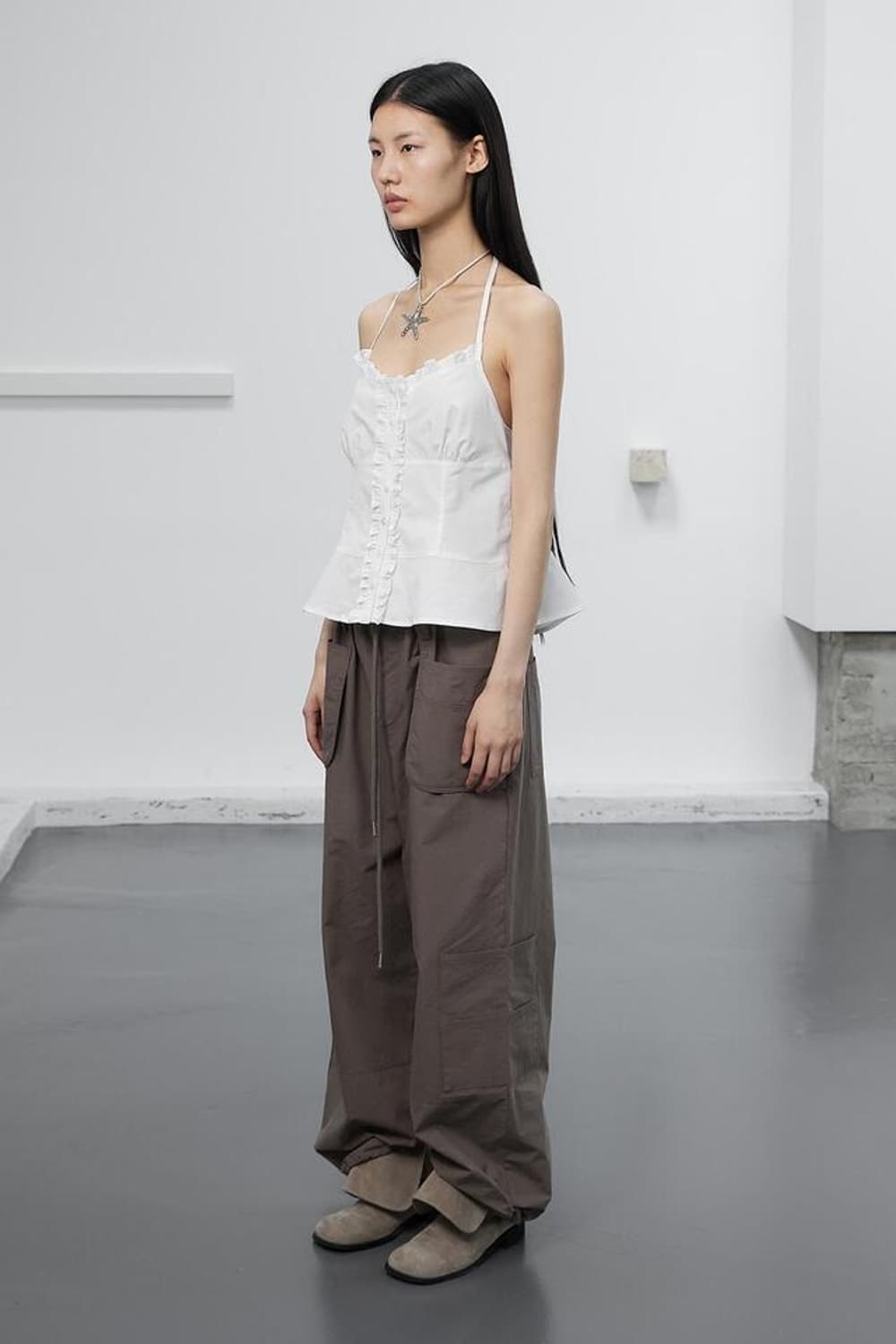 FRILL HALTER PEPLUM BLOUSE 상품이미지2
