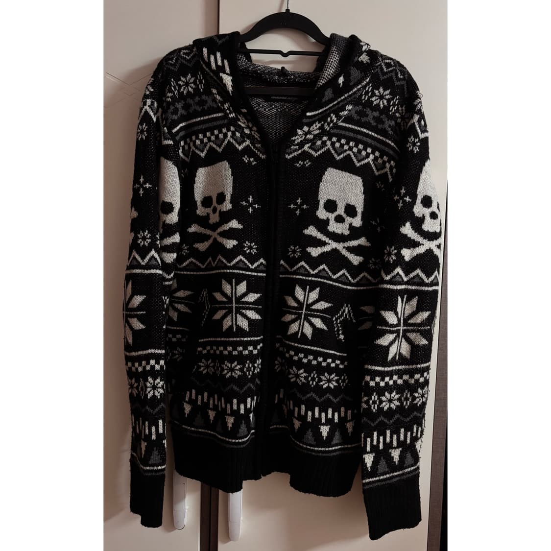 (택포) 스컬 니트 후드집업 상품이미지1