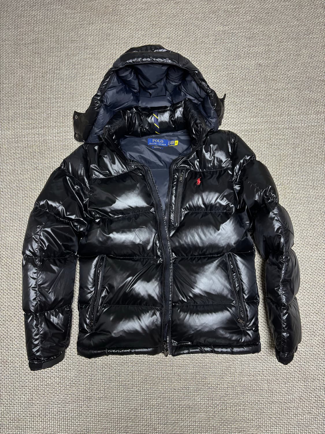 폴로 유광 패딩 상품이미지1