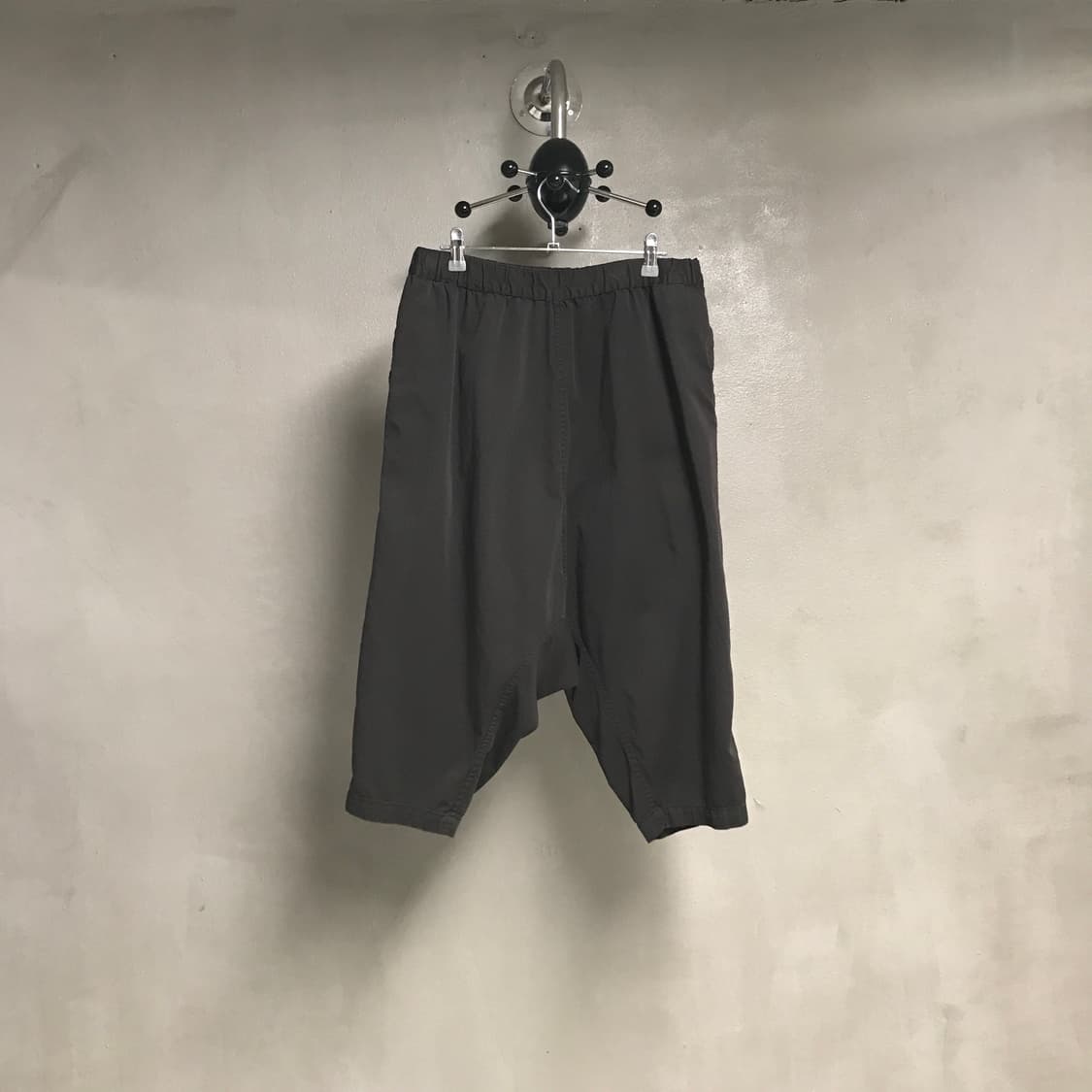 꼼데가르송 7부 팬츠 S 상품이미지1