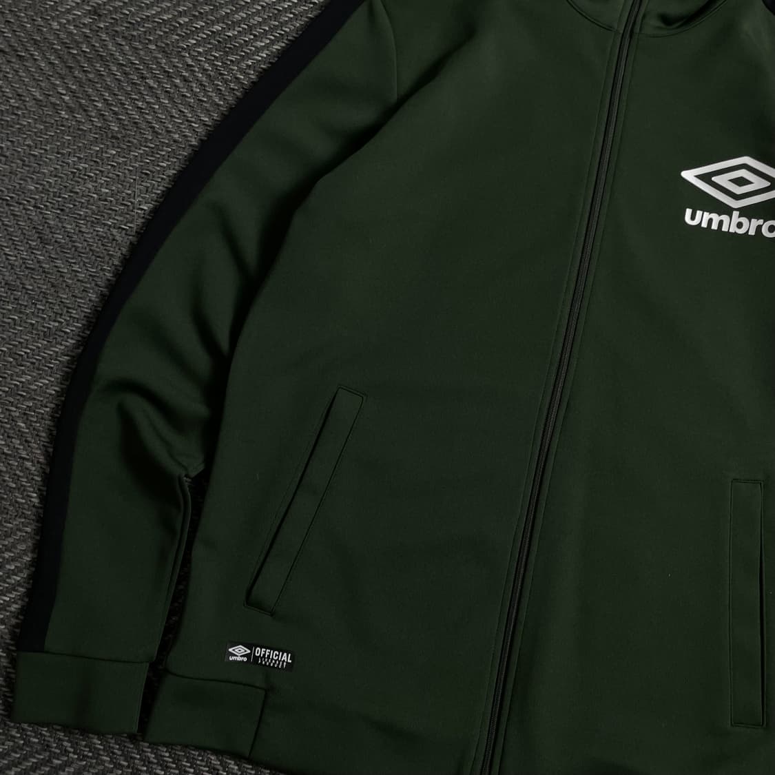 엄브로 솔퍼드 시티 빅로고 풋볼 트랙 자켓o 4664 상품이미지5