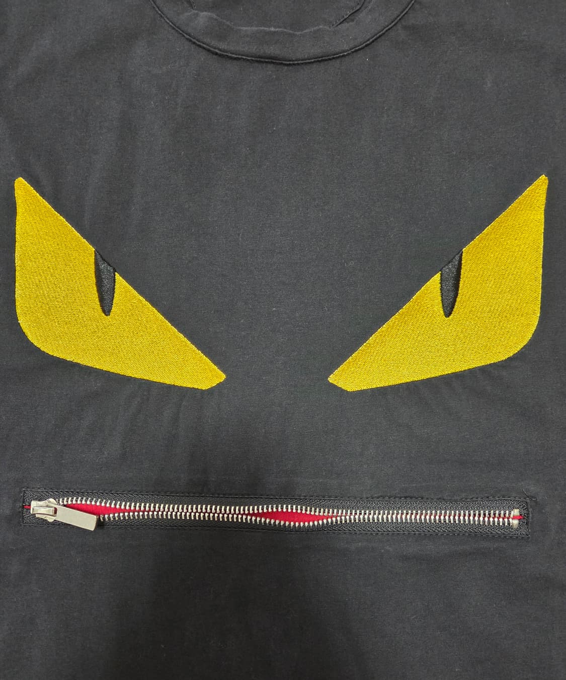 펜디 몬스터 지퍼디테일 반팔 티셔츠  상품이미지4