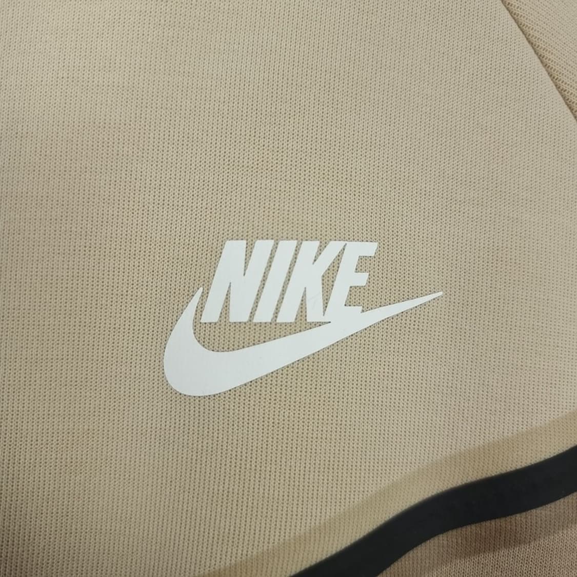 [나이키] 크롭 테크팩 후드 집업 베이지 M18642 상품이미지6