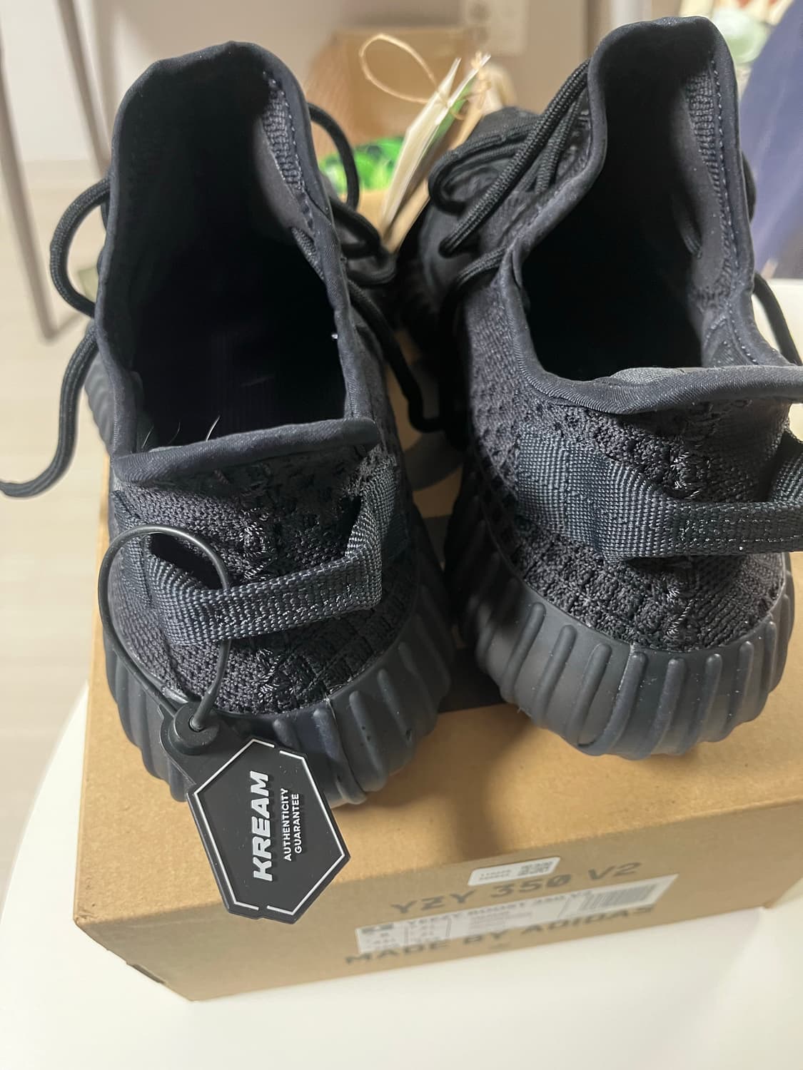 이지부스트 350 v2 오닉스 260 상품이미지2