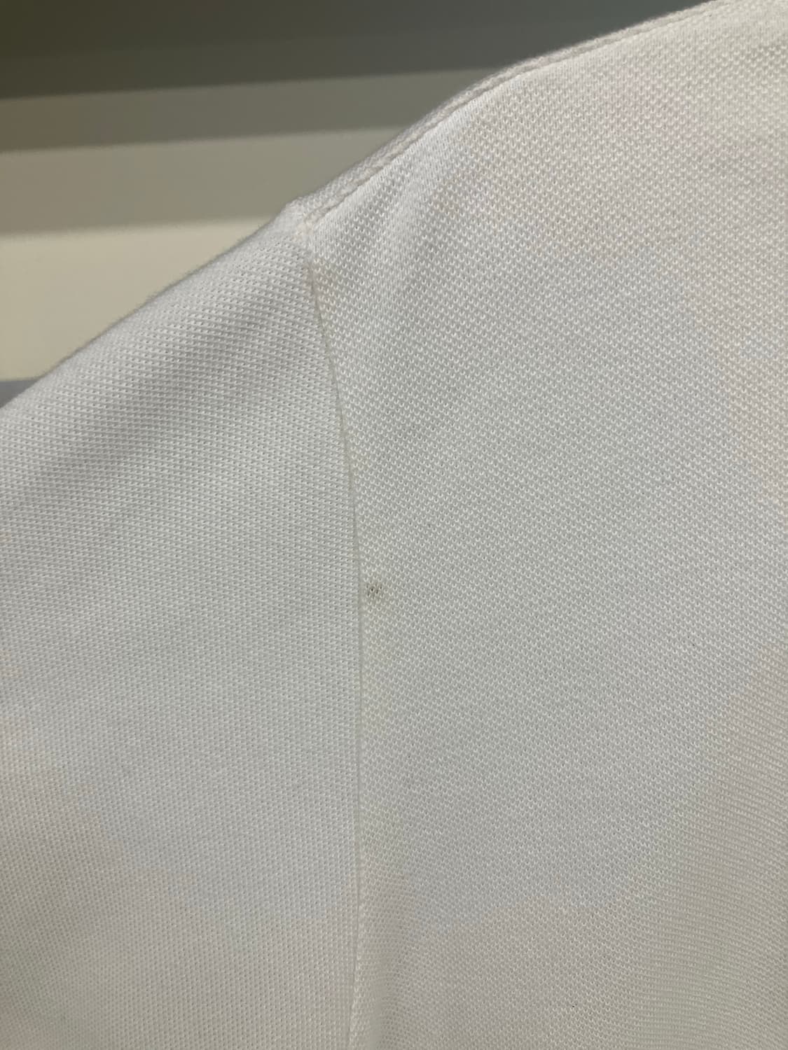 버버리 베이지 로고 화이트 카라티 상품이미지5