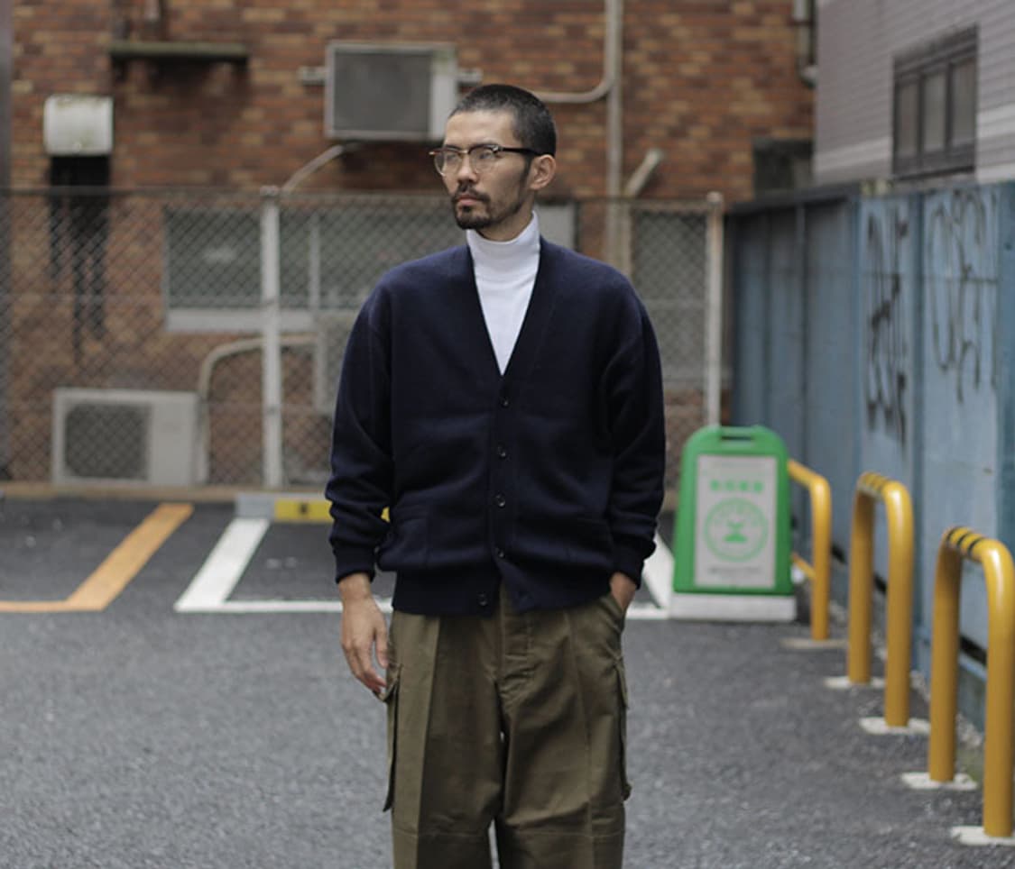 헤릴 100% 골든캐시미어 가디건 네이비 3 상품이미지1