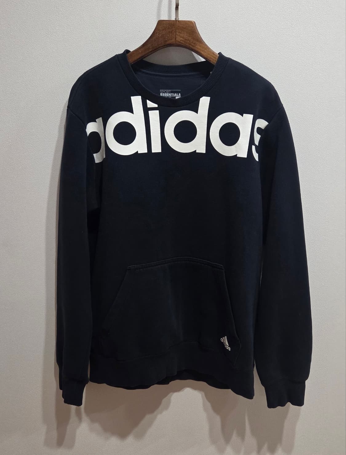 아디다스 에센셜 빅로고 검정 맨투맨 상품이미지1