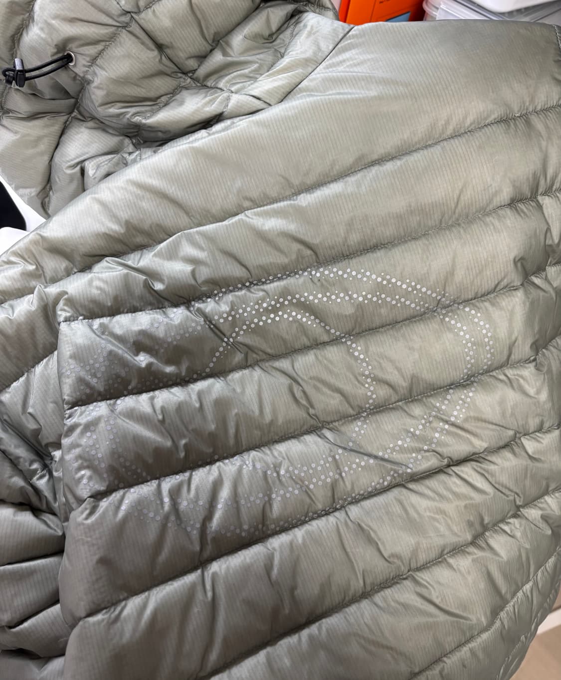 aeae 에이이에이이 REVERSIBLE LIGHT DOWN 상품이미지2